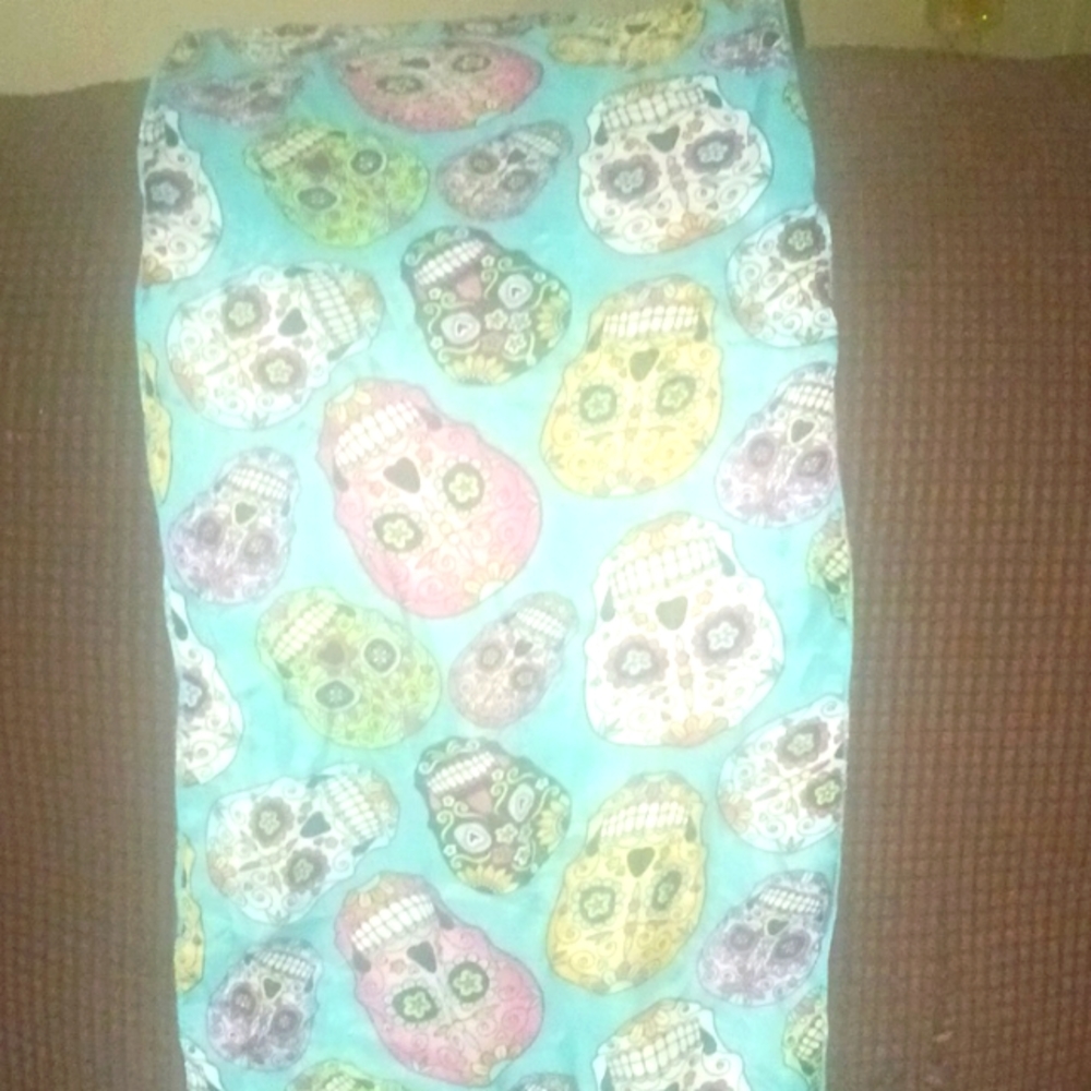 Skull scarf